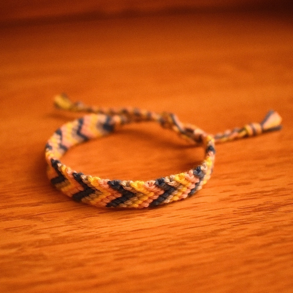 Navy‎ Gold Woven Bracelet